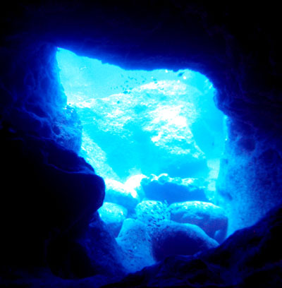 宮古島　ダイビング　青の洞窟