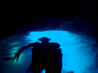 青の洞窟　宮古島ダイビング